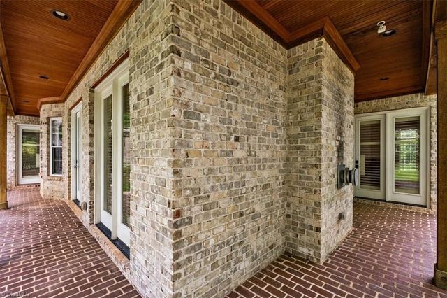 7744 Chesterbrooke Drive, Greensboro, NC 27455