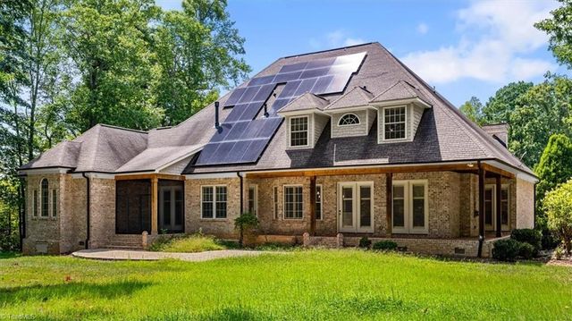 7744 Chesterbrooke Drive, Greensboro, NC 27455