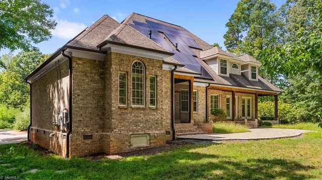 7744 Chesterbrooke Drive, Greensboro, NC 27455