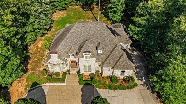 7744 Chesterbrooke Drive, Greensboro, NC 27455