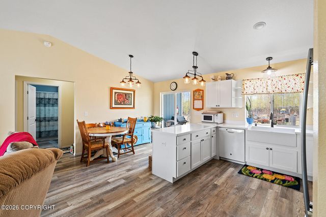 4008 S Preston Hills Drive, Wasilla, AK 99654