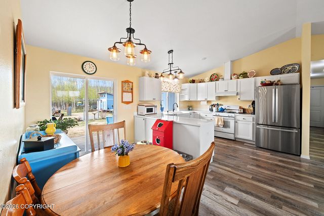 4008 S Preston Hills Drive, Wasilla, AK 99654