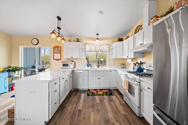 4008 S Preston Hills Drive, Wasilla, AK 99654