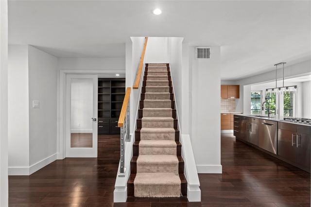 3117 Eanes CIR, Austin, TX 78746