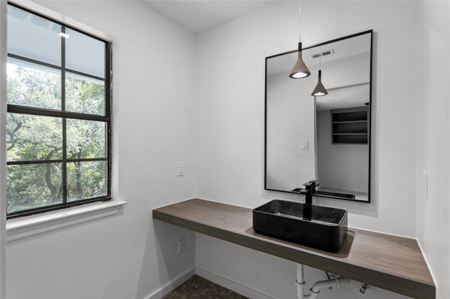 3117 Eanes CIR, Austin, TX 78746