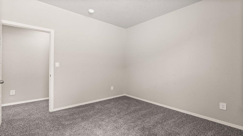 Image 17 of property listing at 2621 Eglisfield Loop NE, Rio Rancho, NM 87144