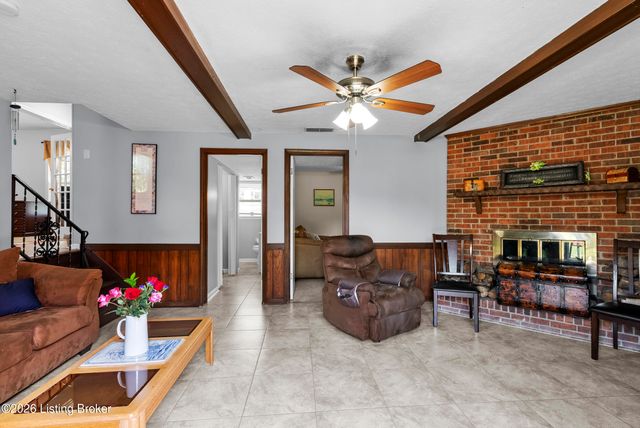 9208 Lethborough Dr, Louisville, KY 40299