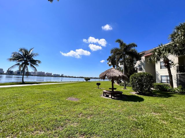 718 Executive Center Drive 111, West Palm Beach, FL 33401