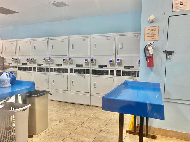 718 Executive Center Drive 111, West Palm Beach, FL 33401