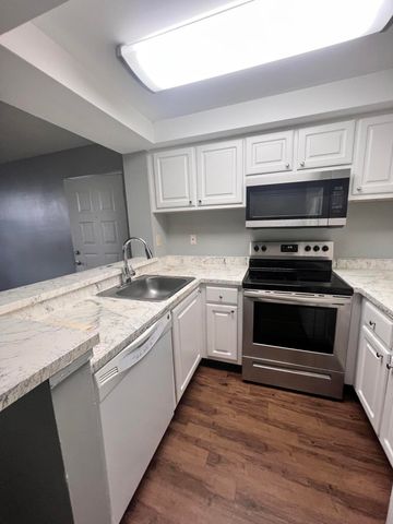 718 Executive Center Drive 111, West Palm Beach, FL 33401