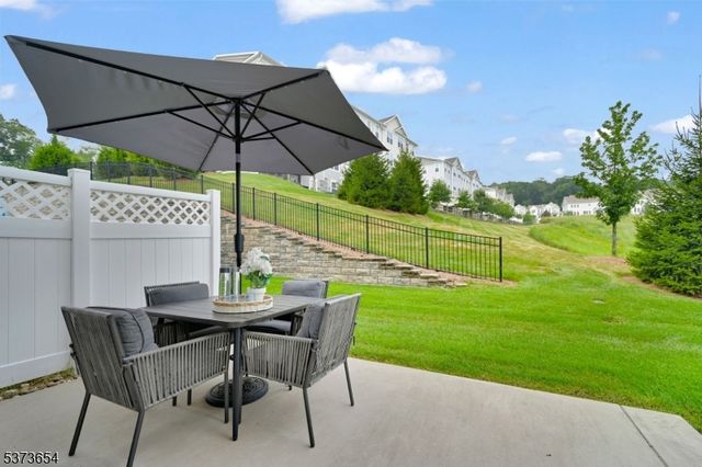 104 Sequoia Dr, Cedar Grove Twp., NJ 07009