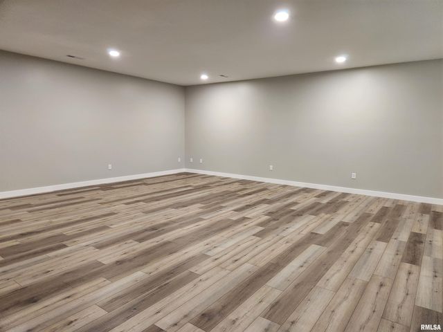 14063 N LINK Lane, Mt Vernon, IL 62864