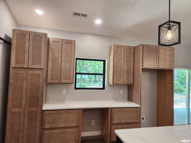 14063 N LINK Lane, Mt Vernon, IL 62864