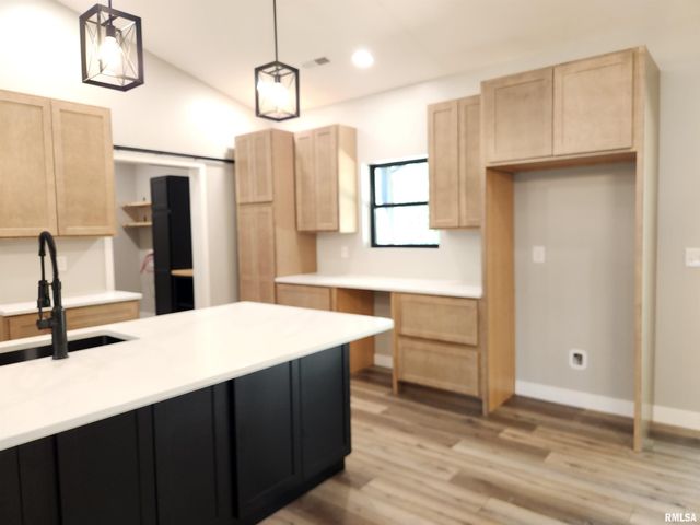 14063 N LINK Lane, Mt Vernon, IL 62864