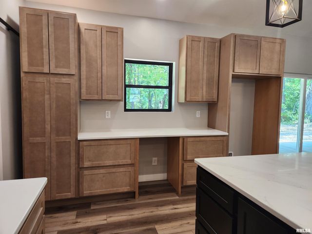 14063 N LINK Lane, Mt Vernon, IL 62864