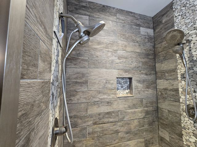 104 Yates Dr, Bon Aqua, TN 37025