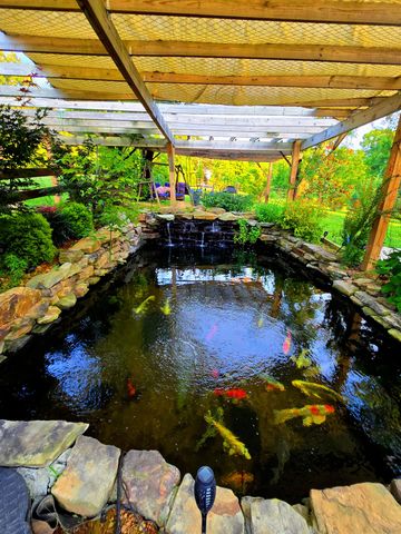 104 Yates Dr, Bon Aqua, TN 37025