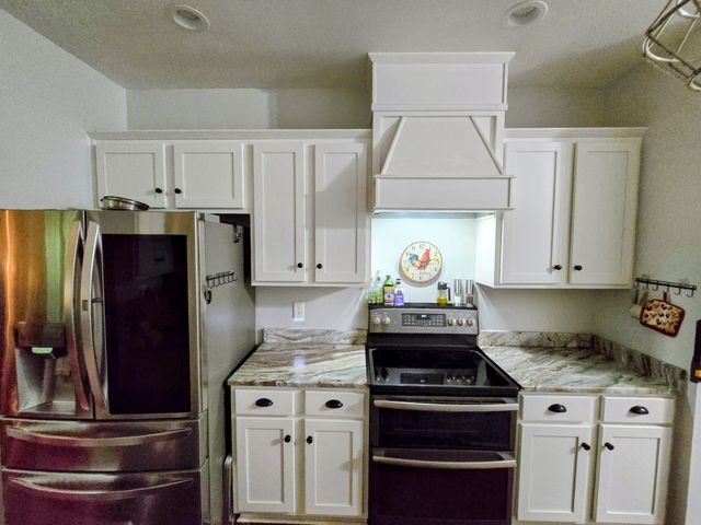 104 Yates Dr, Bon Aqua, TN 37025