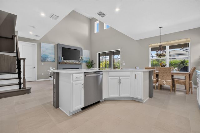 9069 LUNA LANE, Sarasota, FL 34241