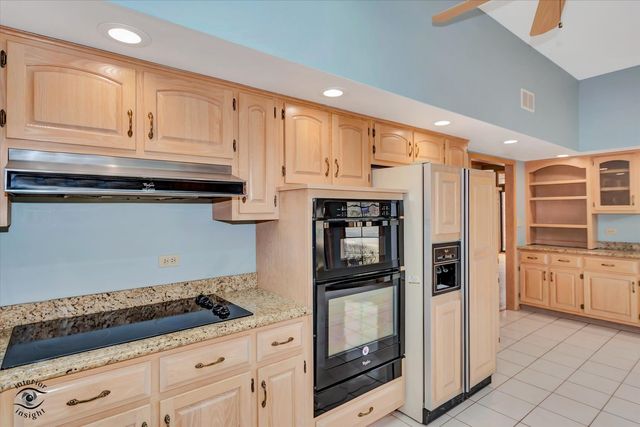 9306 Fox Run Circle, Frankfort, IL 60423