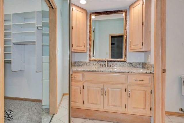 9306 Fox Run Circle, Frankfort, IL 60423