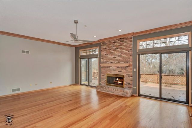 9306 Fox Run Circle, Frankfort, IL 60423