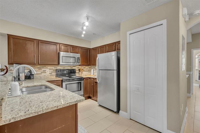 676 SANDY NECK LANE 102, Altamonte Springs, FL 32714