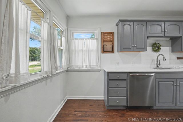3913 S Jamestown Avenue, Tulsa, OK 74135