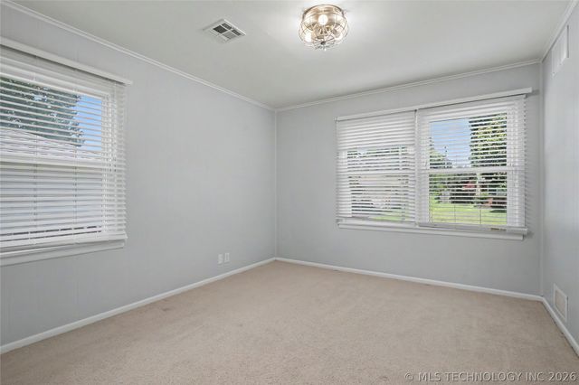 3913 S Jamestown Avenue, Tulsa, OK 74135