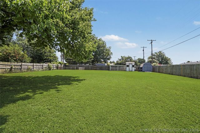 3913 S Jamestown Avenue, Tulsa, OK 74135