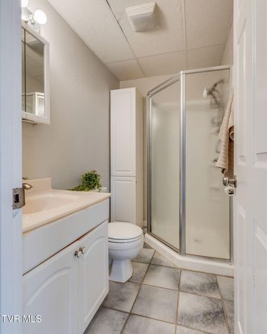 780 Hamilton Road Apt F1, Blountville, TN 37617