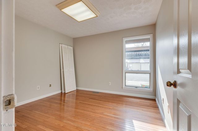 780 Hamilton Road Apt F1, Blountville, TN 37617