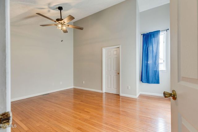 780 Hamilton Road Apt F1, Blountville, TN 37617