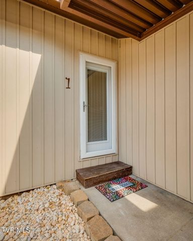 780 Hamilton Road Apt F1, Blountville, TN 37617