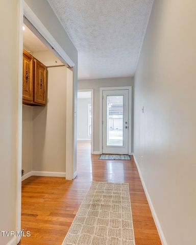 780 Hamilton Road Apt F1, Blountville, TN 37617