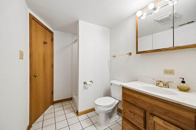 5948 S Komensky Avenue, Chicago, IL 60629