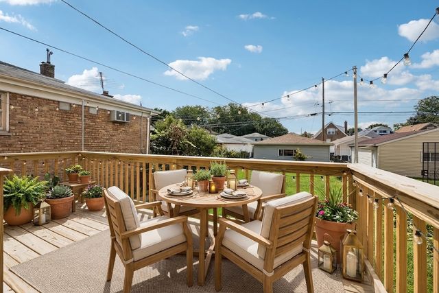 5948 S Komensky Avenue, Chicago, IL 60629