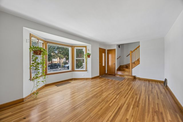 5948 S Komensky Avenue, Chicago, IL 60629