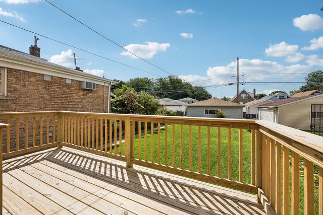 5948 S Komensky Avenue, Chicago, IL 60629