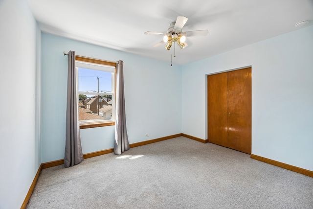 5948 S Komensky Avenue, Chicago, IL 60629