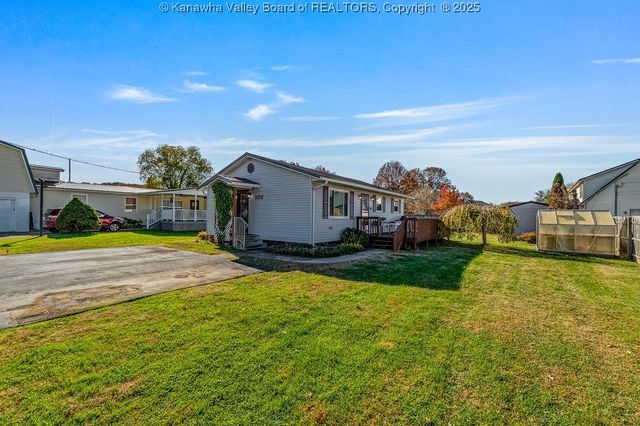 244 A Ivywood Street, Eleanor, WV 25070