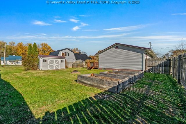 244 A Ivywood Street, Eleanor, WV 25070