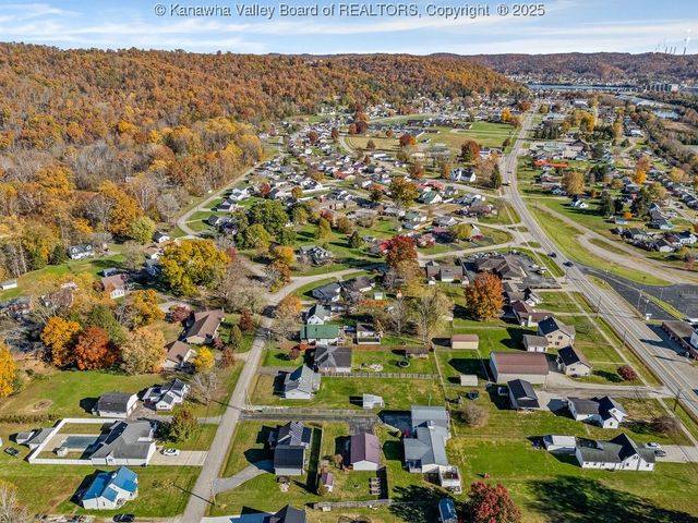 244 A Ivywood Street, Eleanor, WV 25070