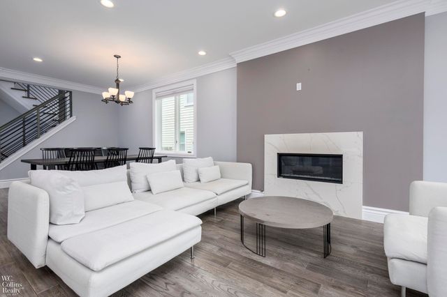 1624 Cole Street, Birmingham, MI 48009