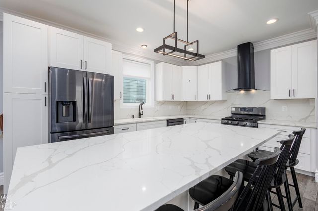 1624 Cole Street, Birmingham, MI 48009