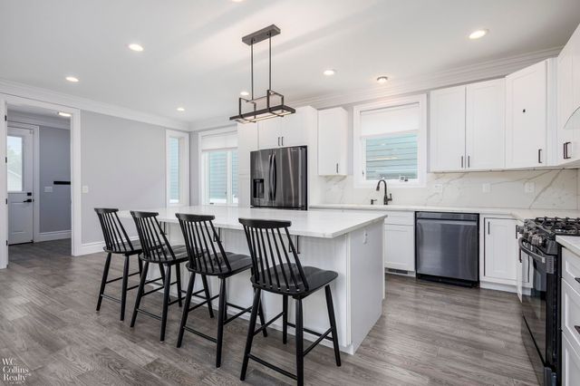 1624 Cole Street, Birmingham, MI 48009