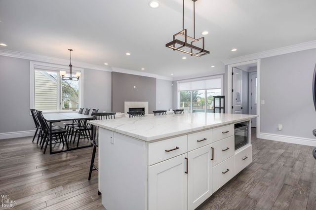 1624 Cole Street, Birmingham, MI 48009