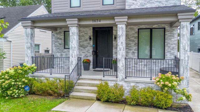 1624 Cole Street, Birmingham, MI 48009