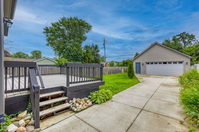 1624 Cole Street, Birmingham, MI 48009