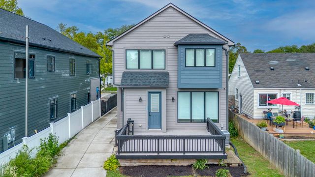 1624 Cole Street, Birmingham, MI 48009